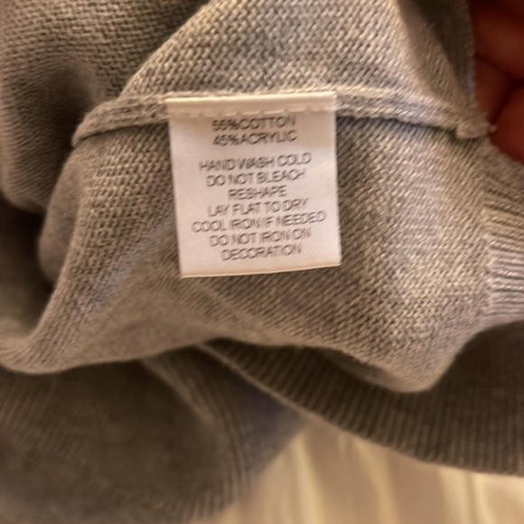 Me.n.u Sweater - Picture 3 of 3